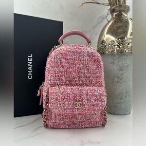 SOLD🔥NEW! CHANEL•Tweed Mini Backpack/Crossbody Multi-Way Bag
